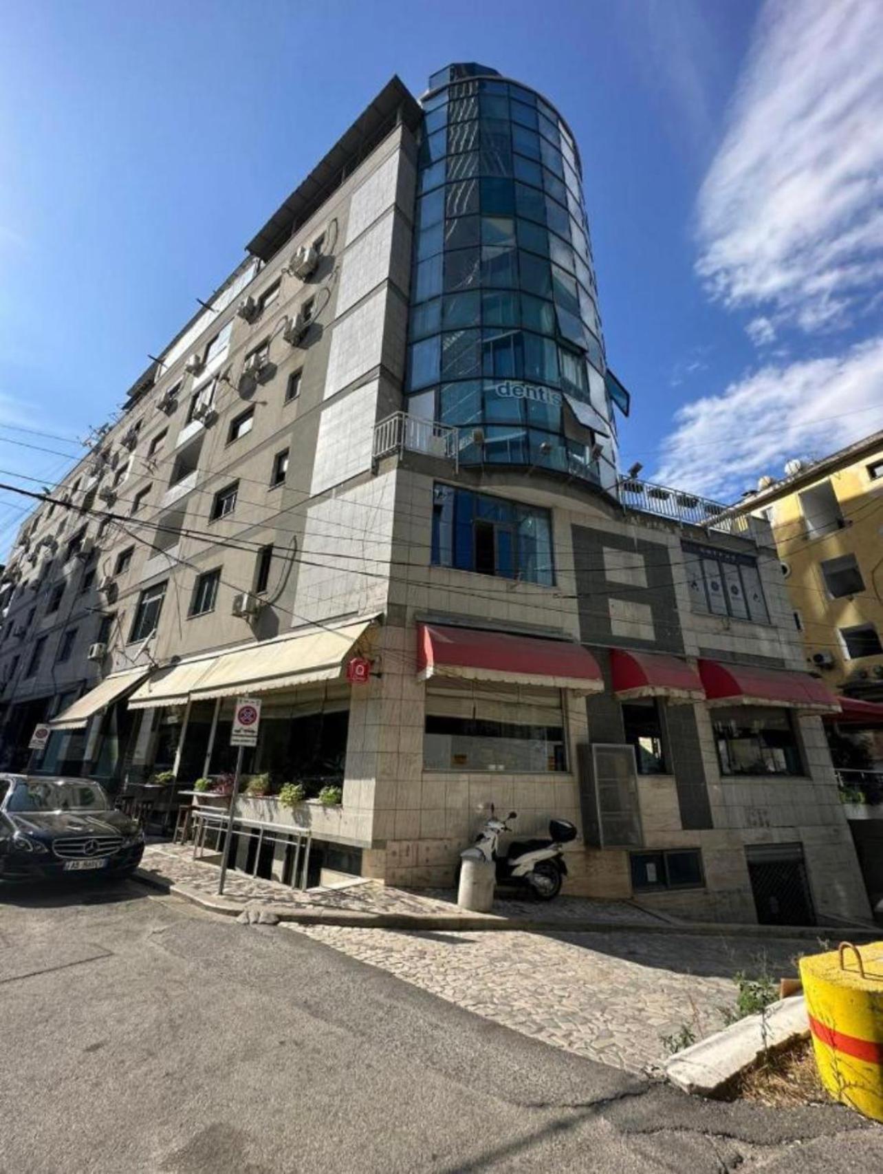 Premium Apartment In The Center Tirana Extérieur photo