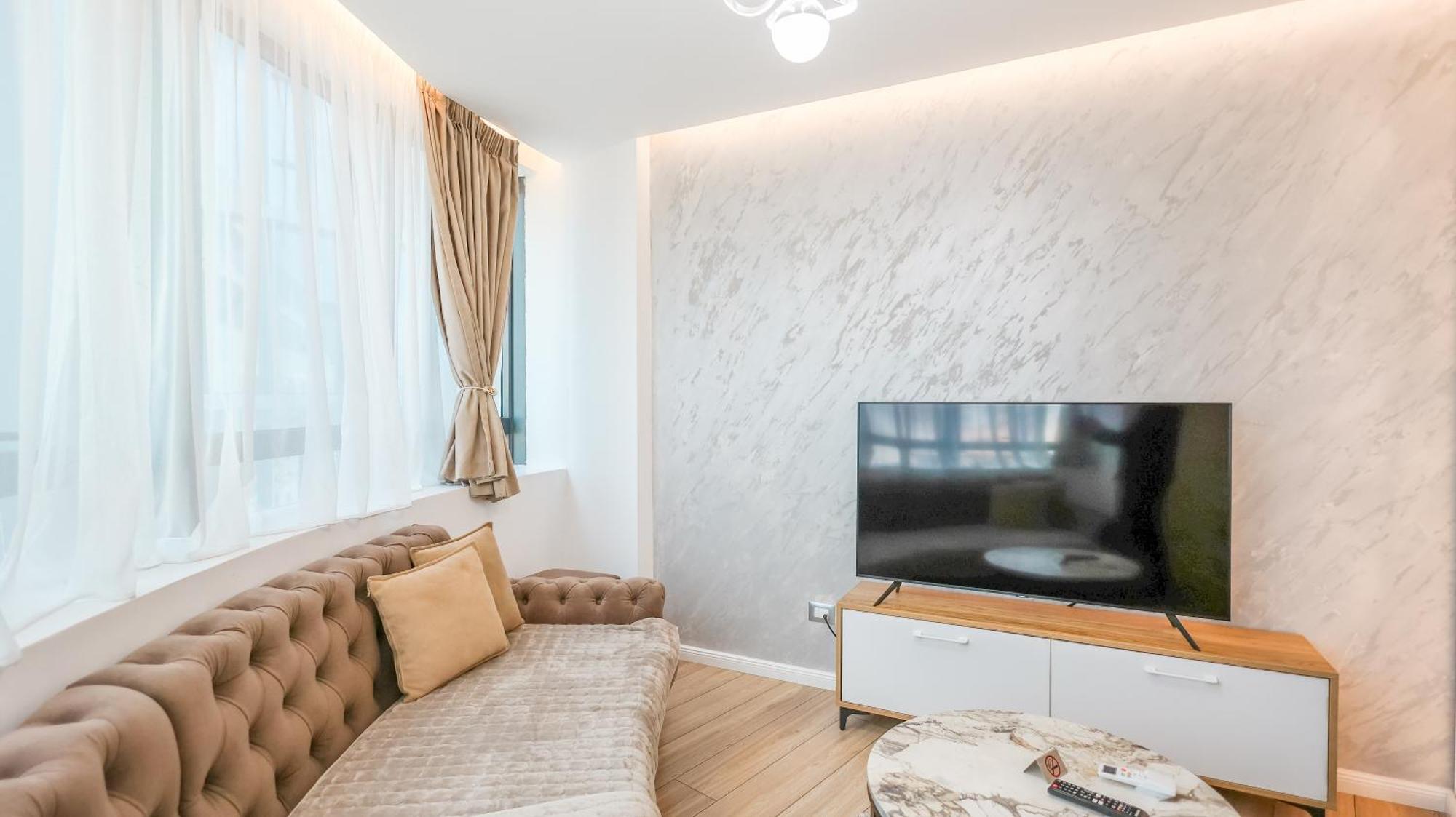 Premium Apartment In The Center Tirana Extérieur photo