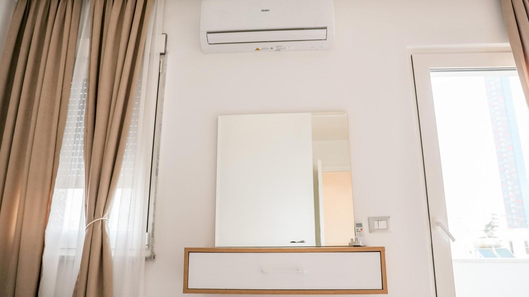 Premium Apartment In The Center Tirana Extérieur photo